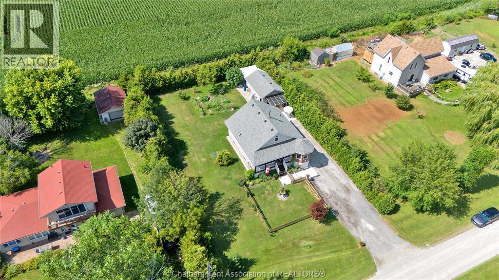 Photo 8 of 1311 Bluff Line, Wheatley ON