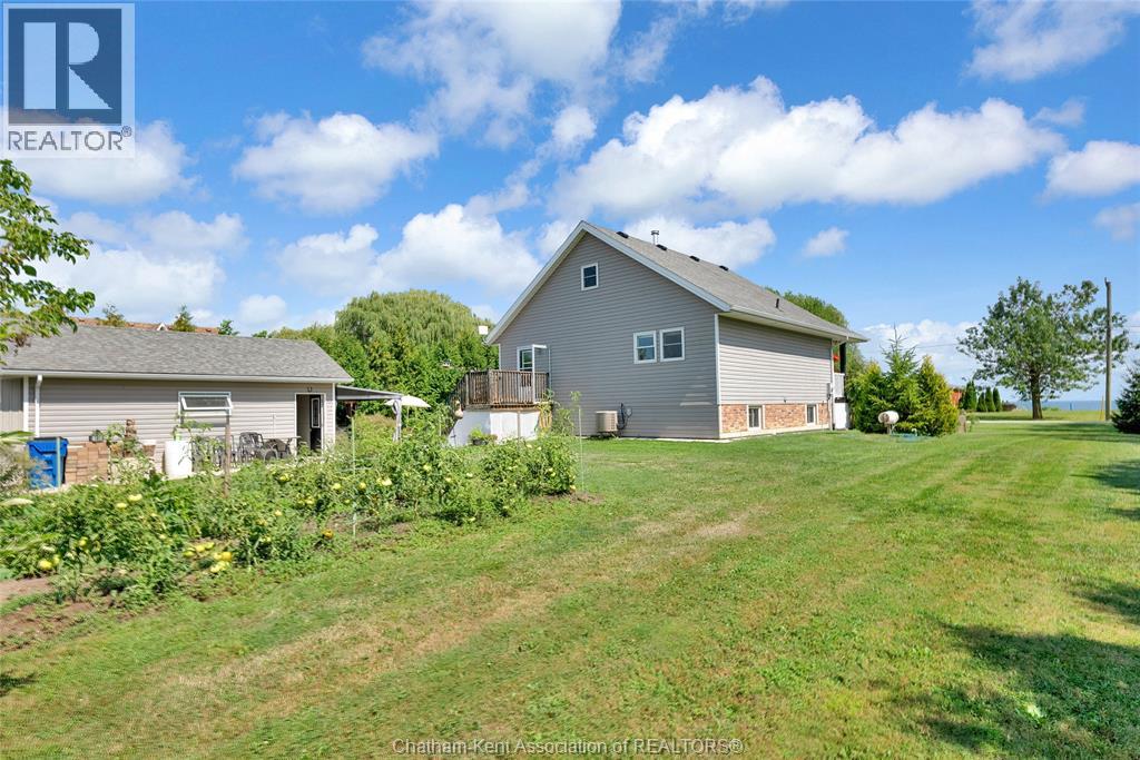 Photo 49 of 1311 Bluff Line, Wheatley ON