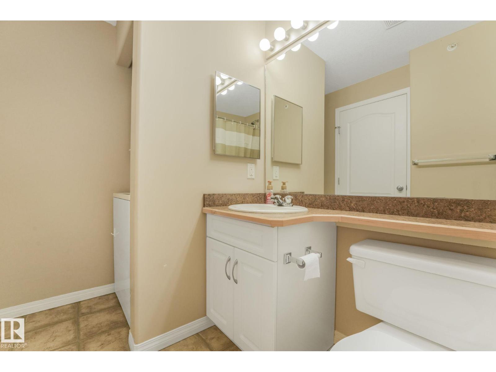 Photo 27 of 428 3425 19 St Nw, Edmonton AB