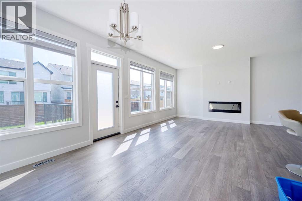 Photo 3 of 38 Setonstone Green Se, Calgary AB