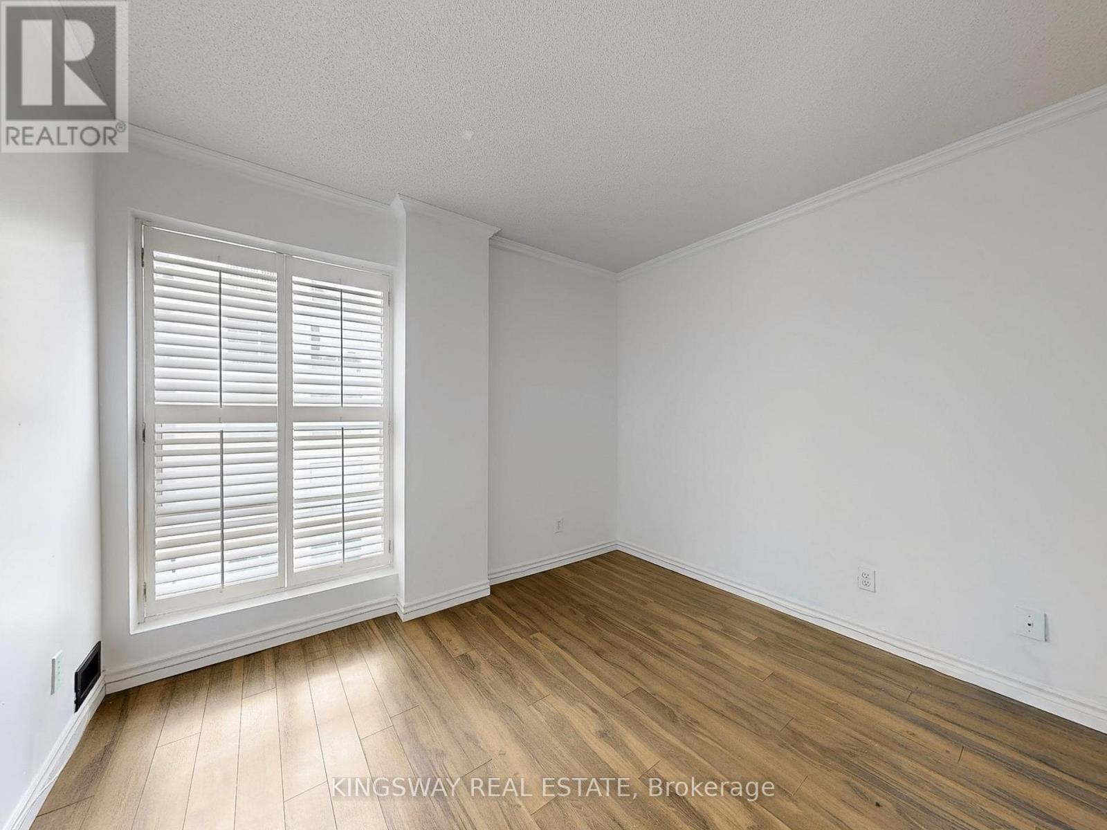 Photo 13 of 506 88 Charles Street E, Toronto ON