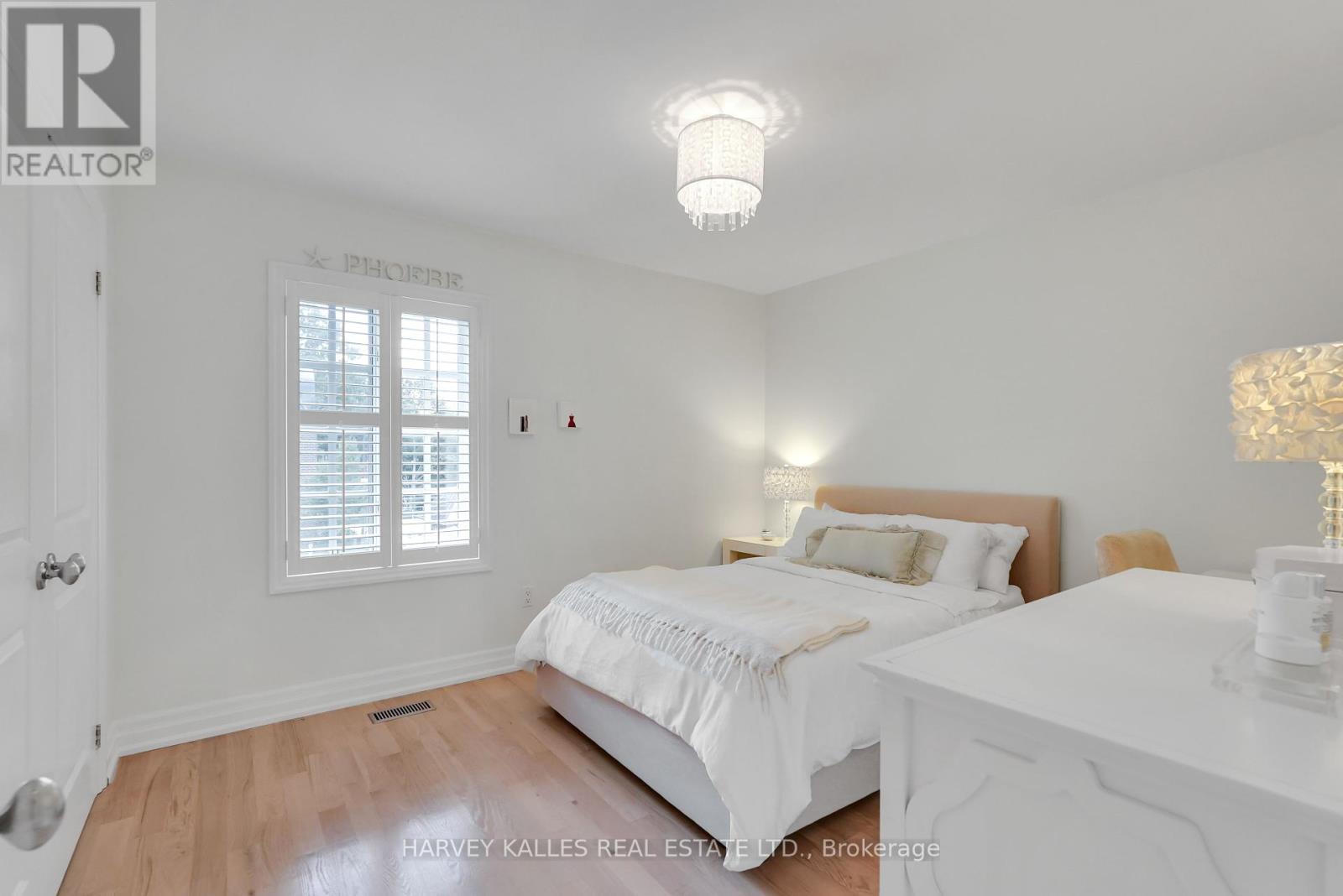 Photo 24 of 281 Snowdon Avenue, Toronto ON