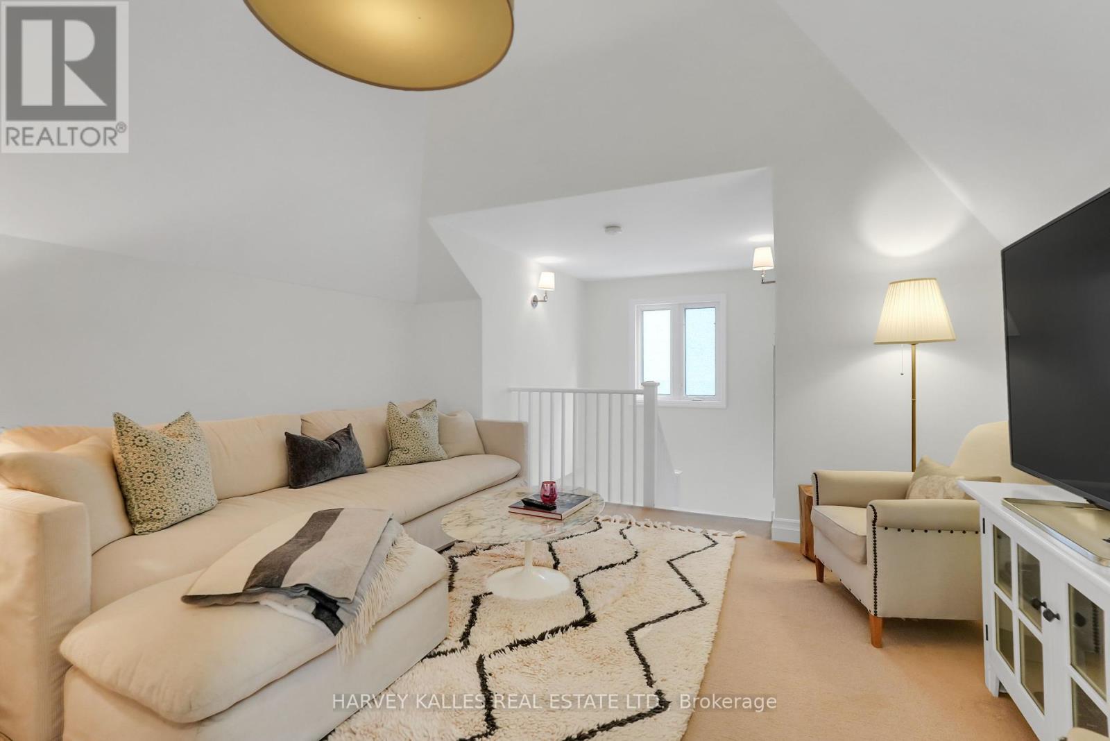 Photo 33 of 281 Snowdon Avenue, Toronto ON