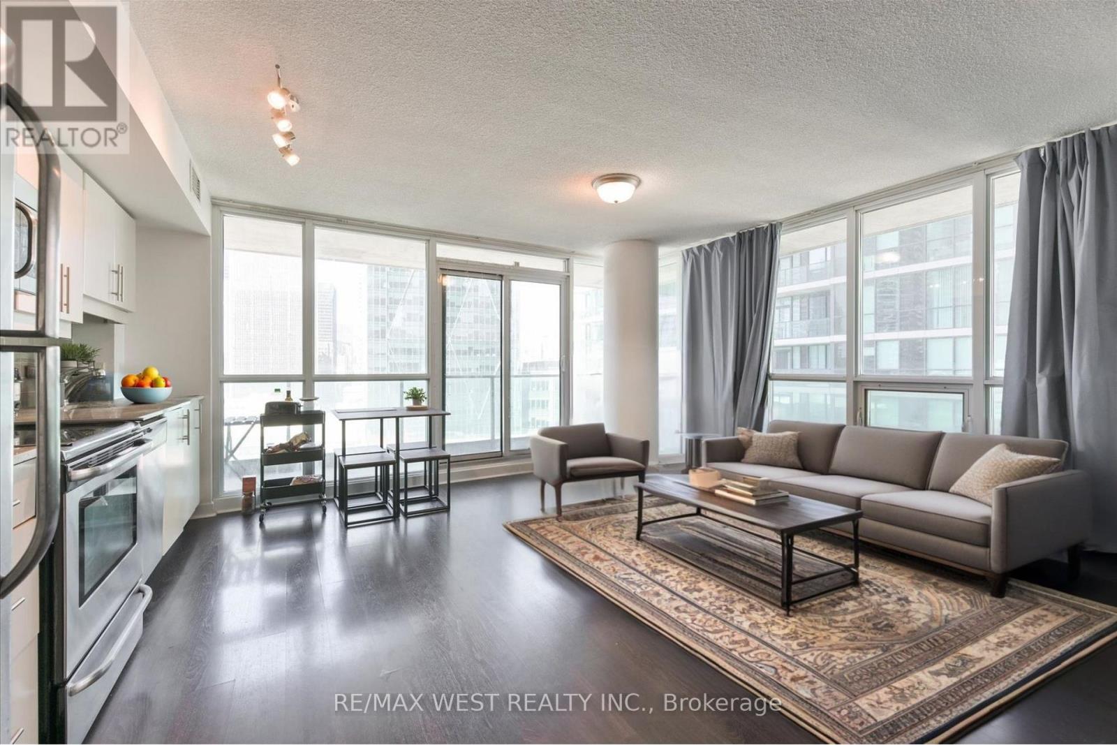 Photo 1 of 1504 33 Bay Street, Toronto ON