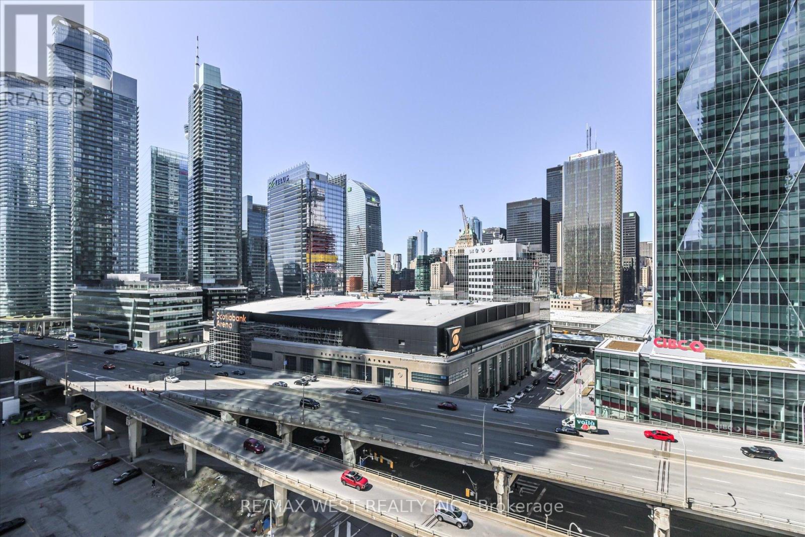 Photo 10 of 1504 33 Bay Street, Toronto ON