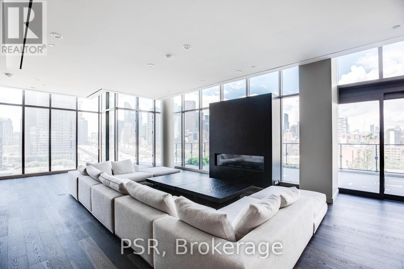 Photo 14 of 4302 16 Bonnycastle Street, Toronto ON