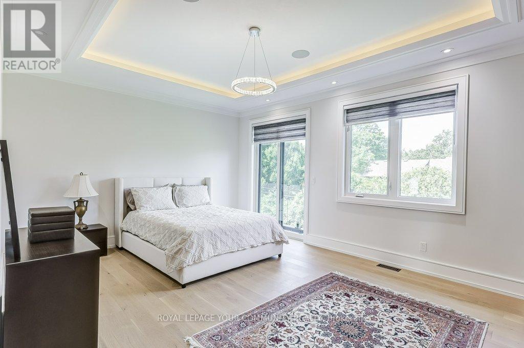 Photo 17 of 2 Hemford Crescent, Toronto ON