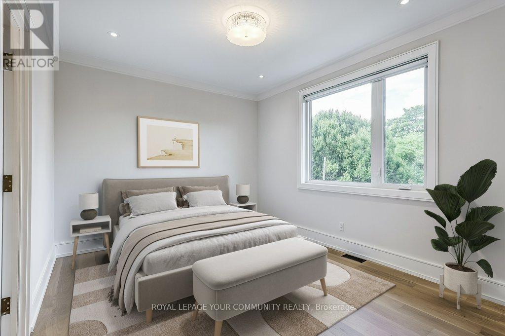 Photo 25 of 2 Hemford Crescent, Toronto ON