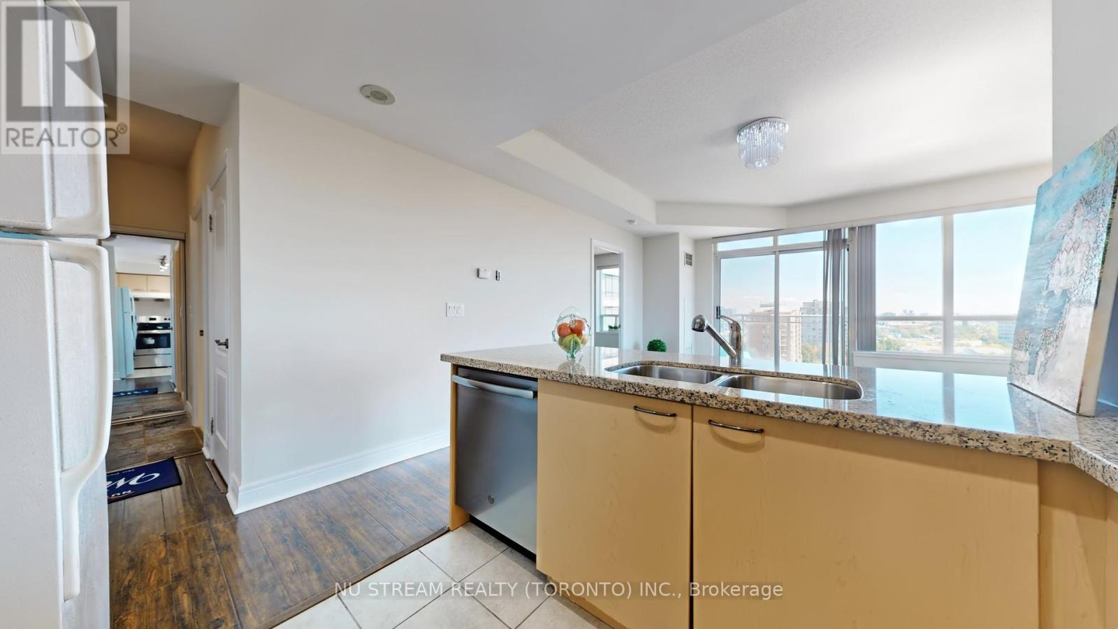 Photo 16 of 1020 62 Suncrest Boulevard, Markham ON