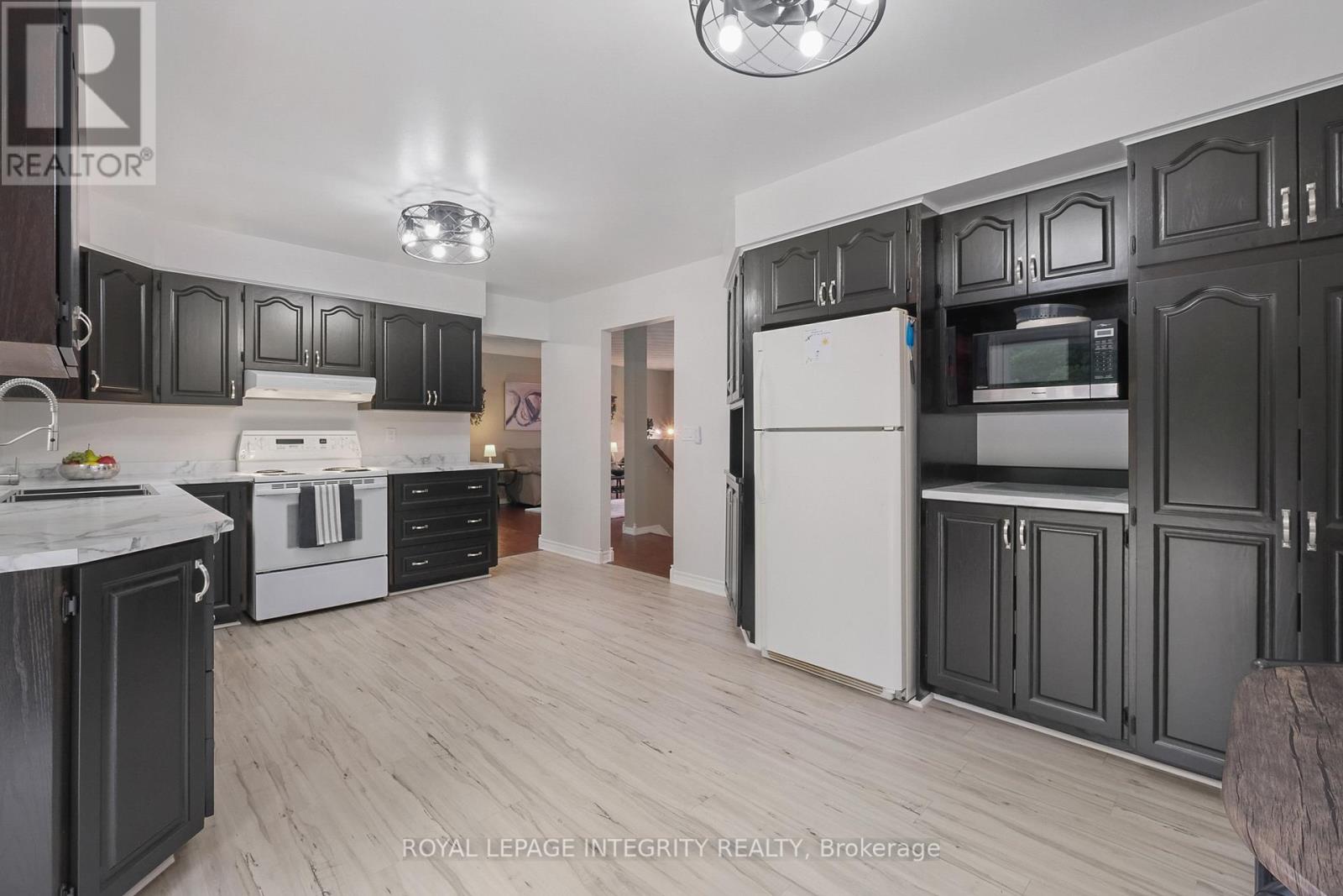 Photo 10 of 261 Kings Creek Road, Beckwith ON