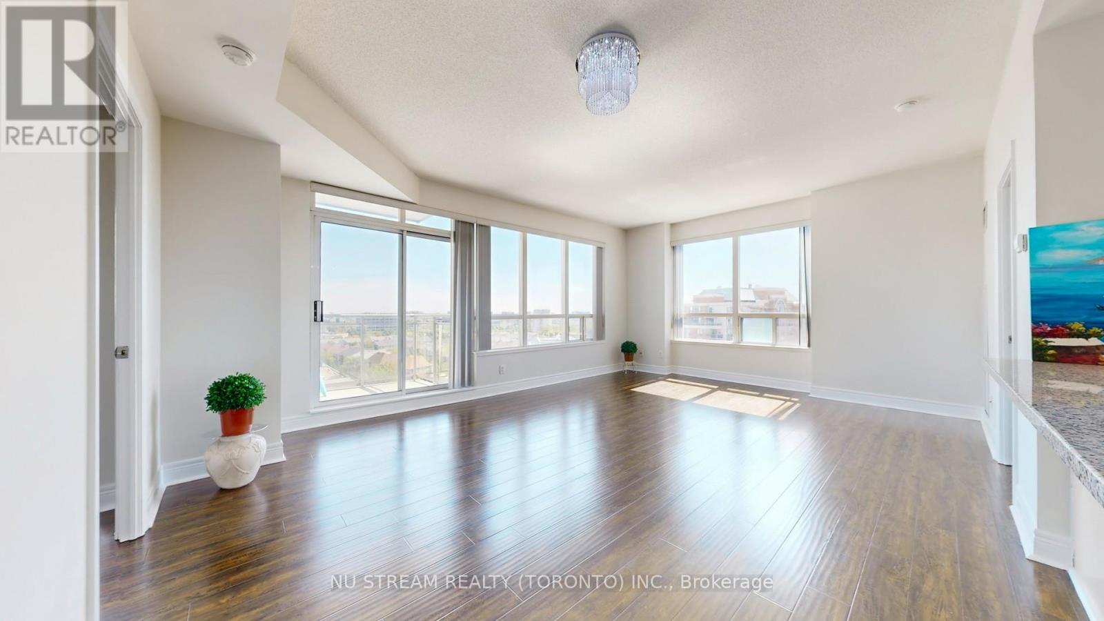Photo 6 of 1020 62 Suncrest Boulevard, Markham ON