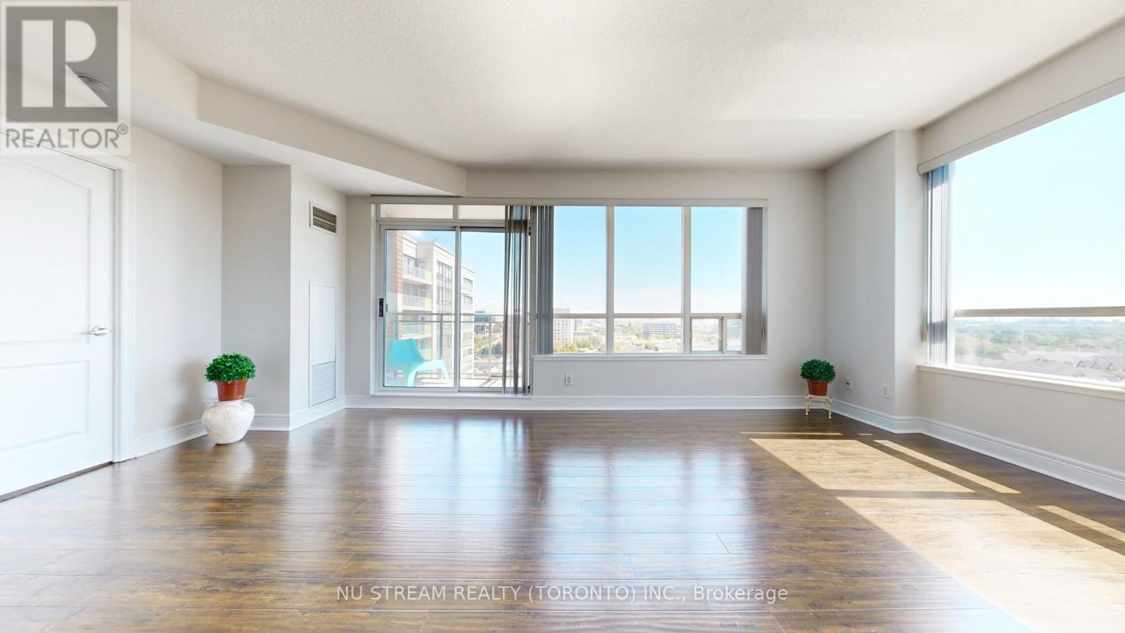Photo 9 of 1020 62 Suncrest Boulevard, Markham ON
