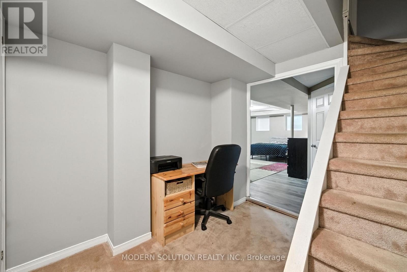 Photo 27 of 99 Creekwood Crescent, Whitby ON