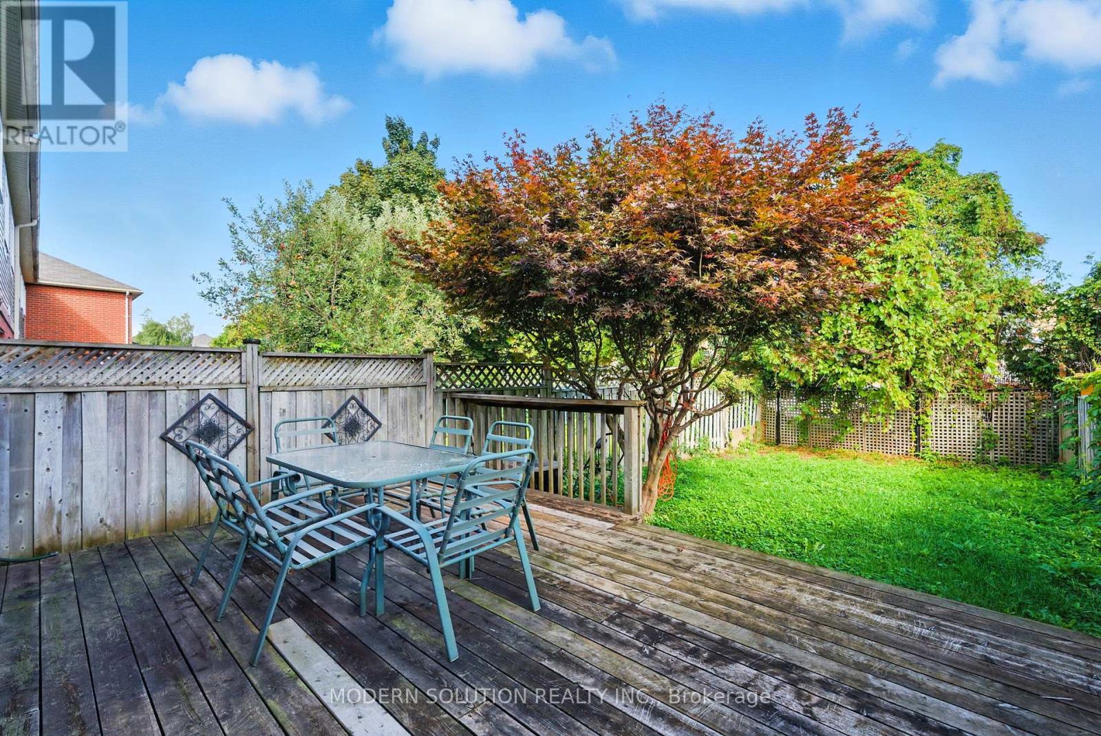 Photo 32 of 99 Creekwood Crescent, Whitby ON