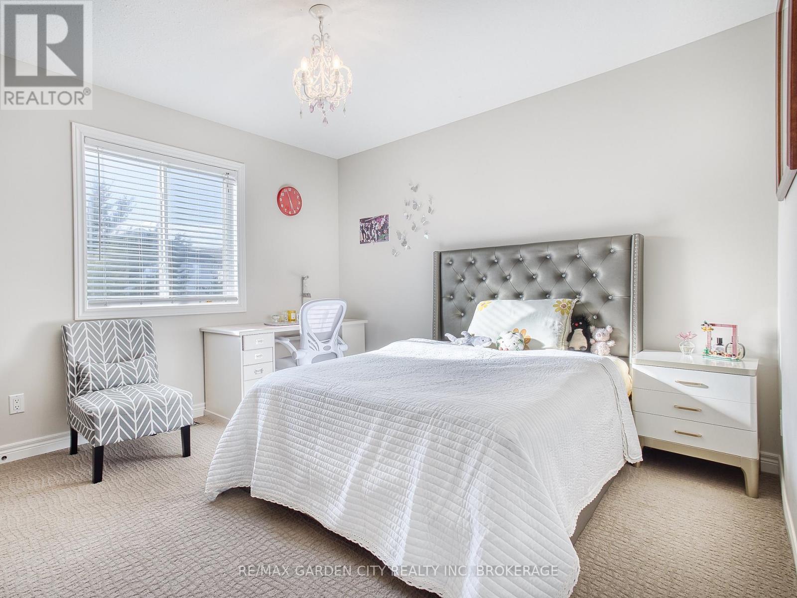 Photo 38 of 29 Agincourt Crescent, St Catharines ON