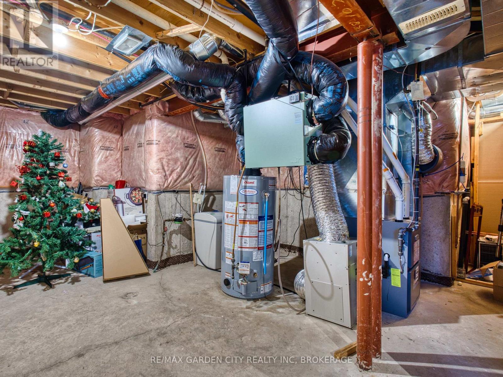 Photo 46 of 29 Agincourt Crescent, St Catharines ON