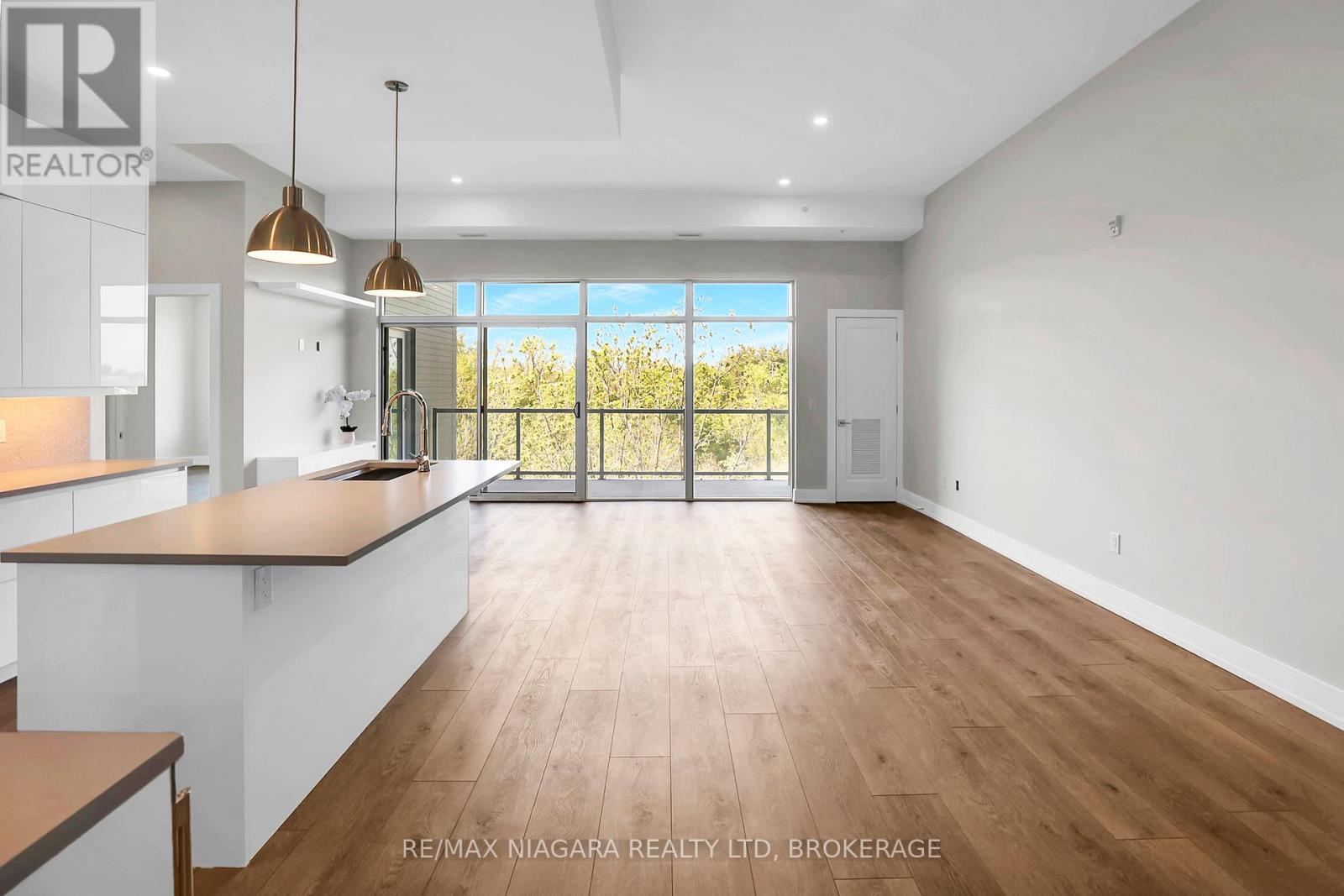 Photo 5 of 505 77 Yates Street, St Catharines ON