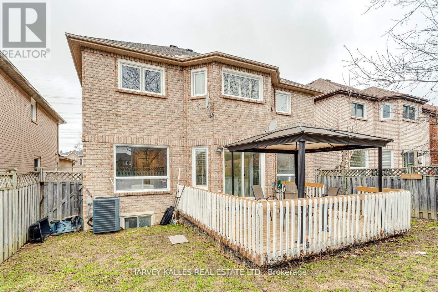 Photo 29 of 67 Venice Crescent, Vaughan ON