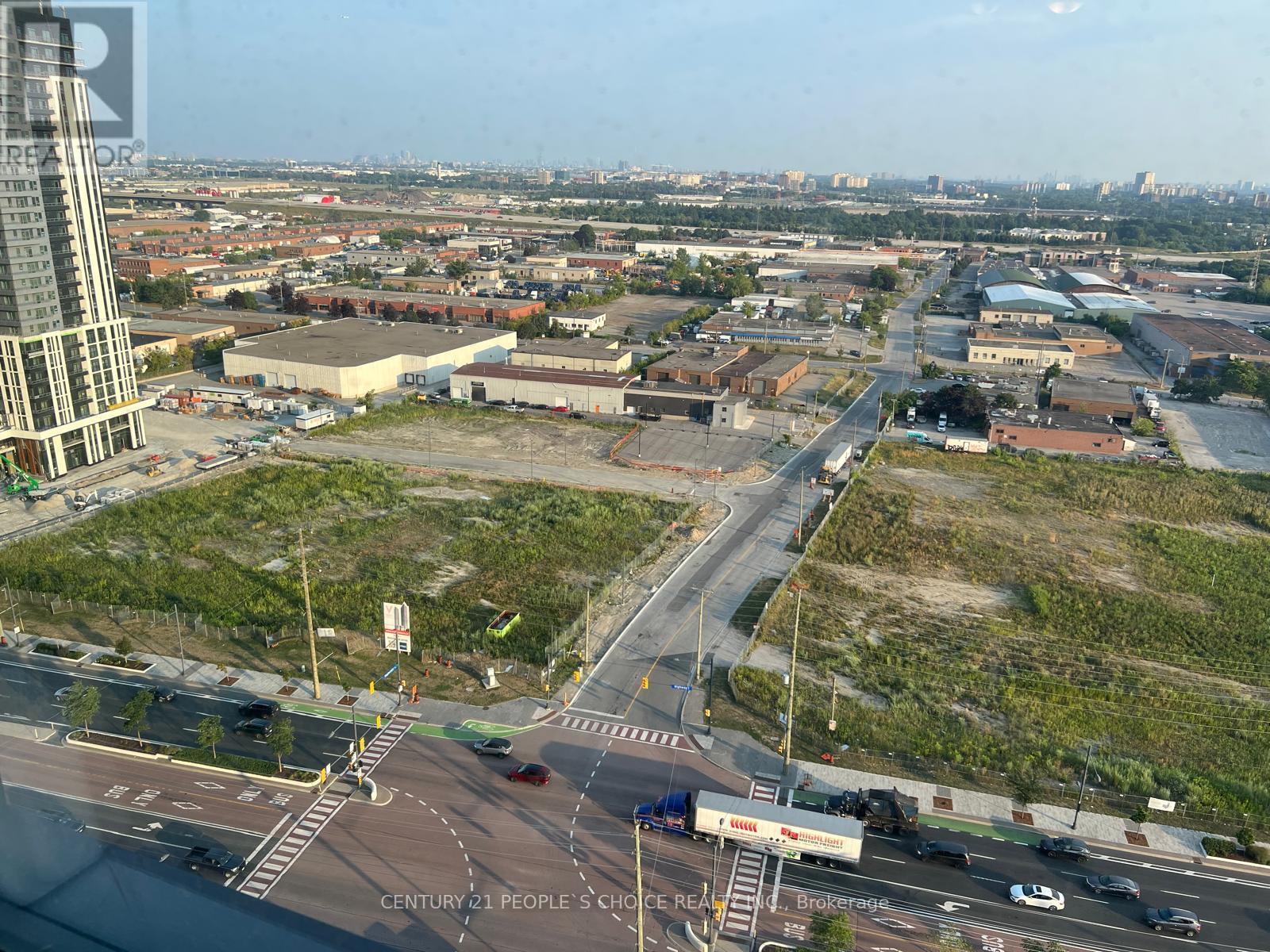 Photo 19 of 2107 2920 Hwy 7 Road W, Vaughan ON
