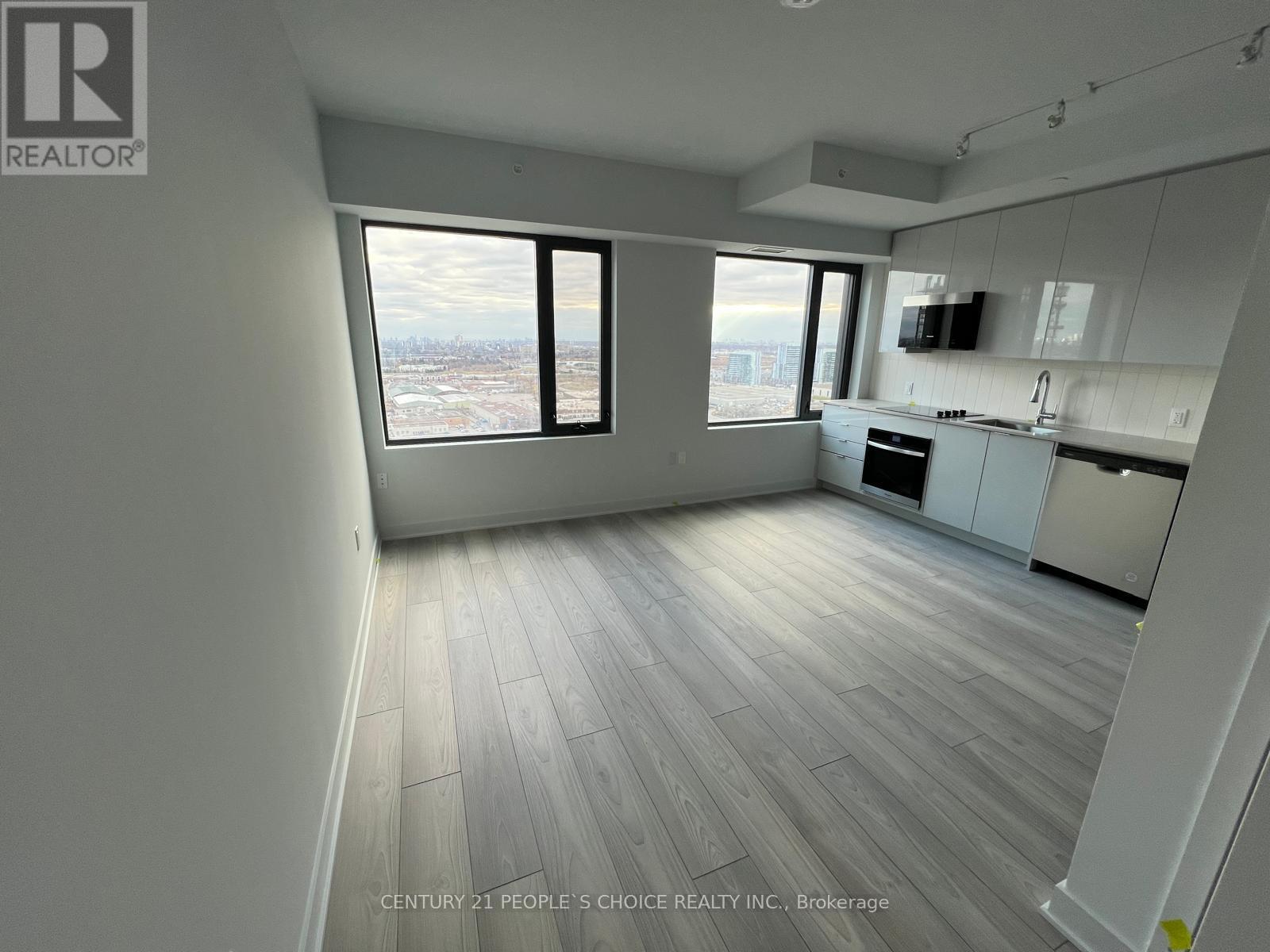 Photo 5 of 2107 2920 Hwy 7 Road W, Vaughan ON