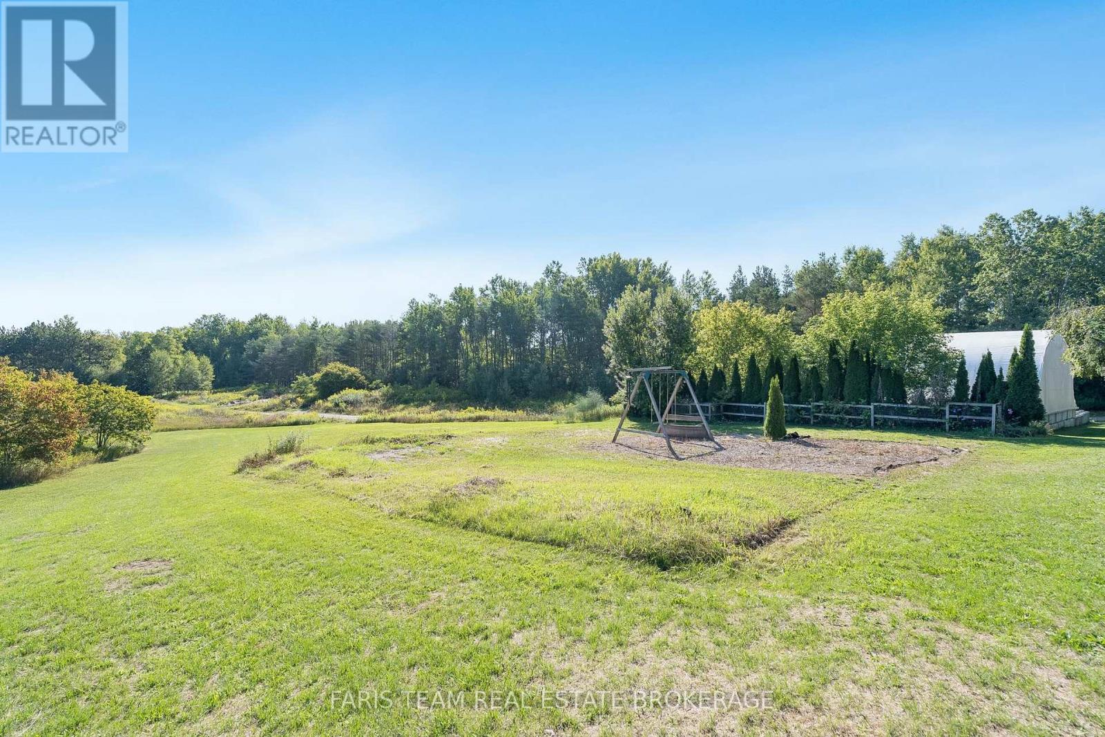 Photo 30 of 6695 10 Side Road, Innisfil ON