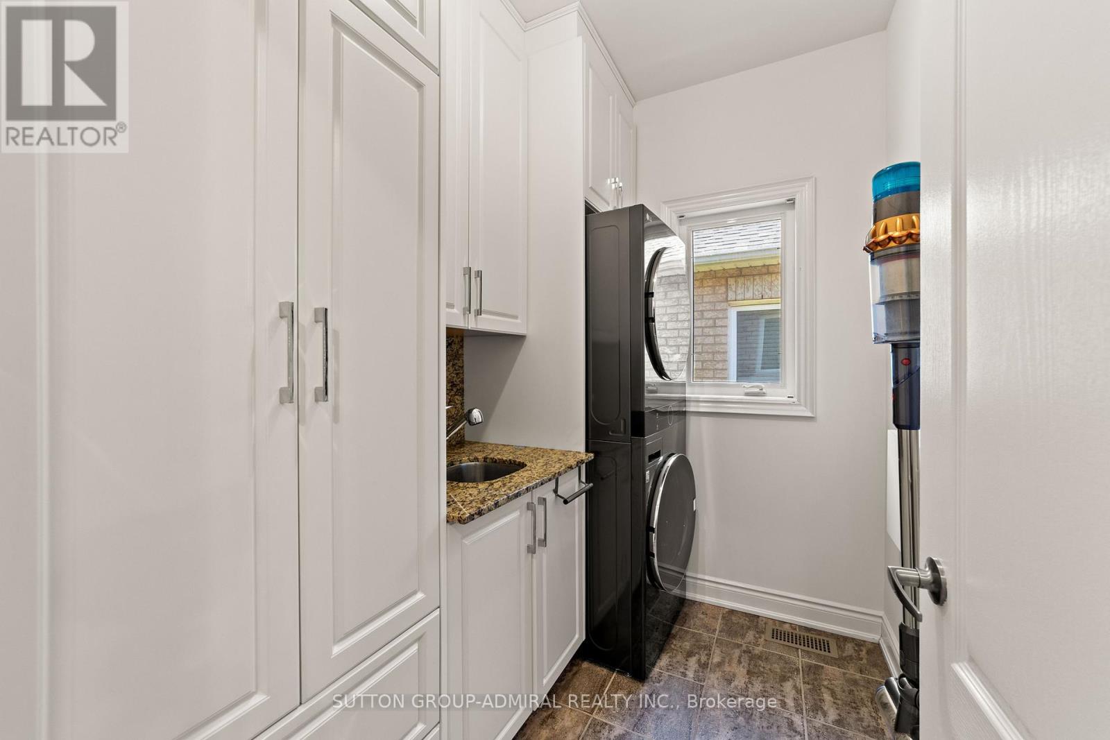 Photo 22 of 166 Ner Israel Drive, Vaughan ON