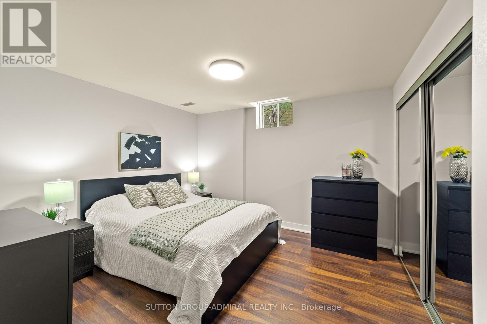 Photo 37 of 166 Ner Israel Drive, Vaughan ON