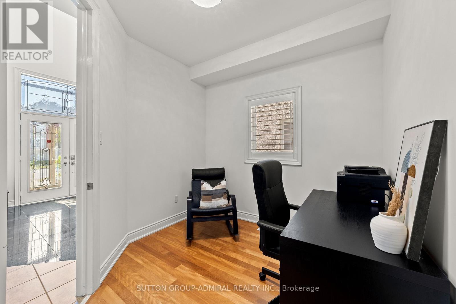 Photo 6 of 166 Ner Israel Drive, Vaughan ON