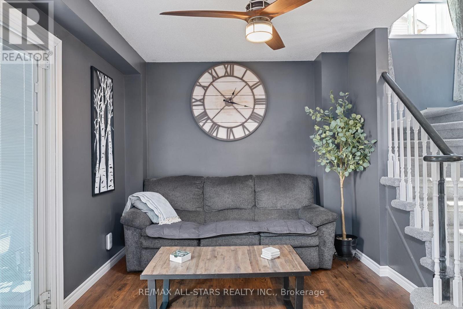 Photo 15 of 41 Sherie Drive, Georgina ON