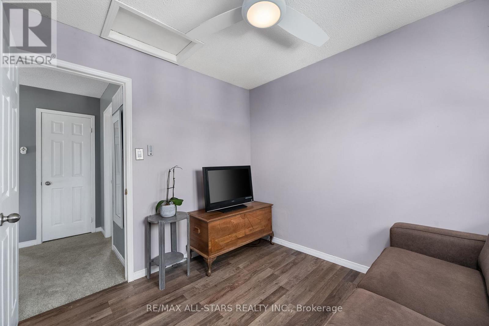 Photo 26 of 41 Sherie Drive, Georgina ON
