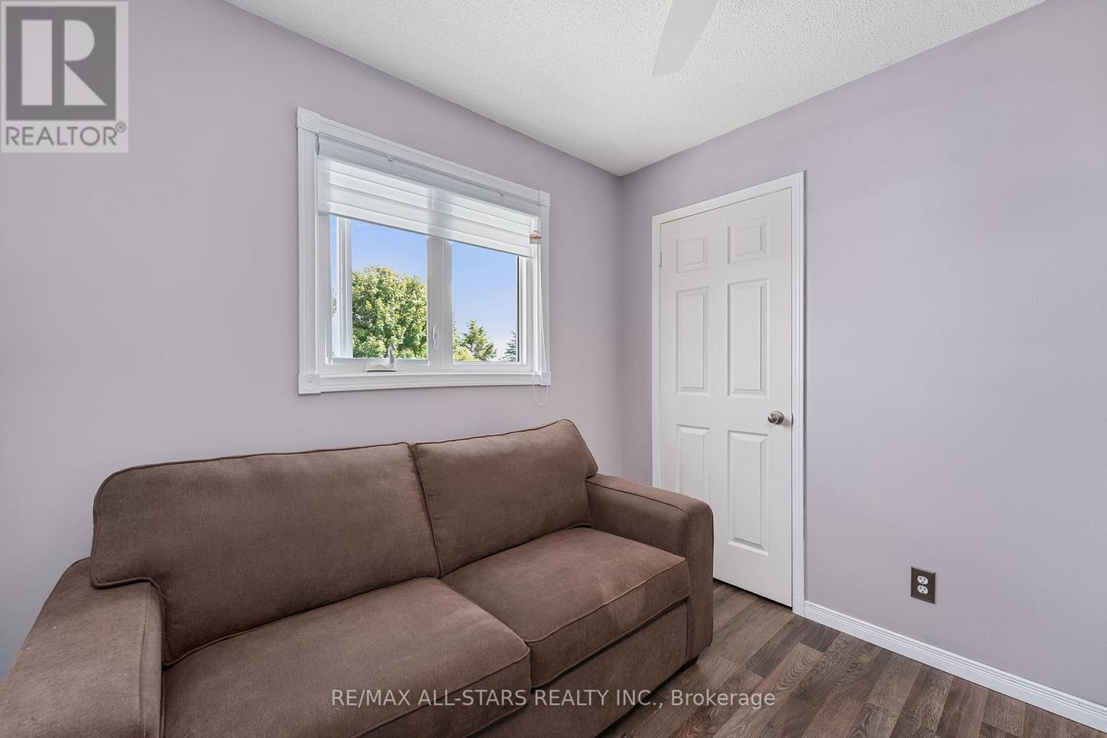 Photo 27 of 41 Sherie Drive, Georgina ON