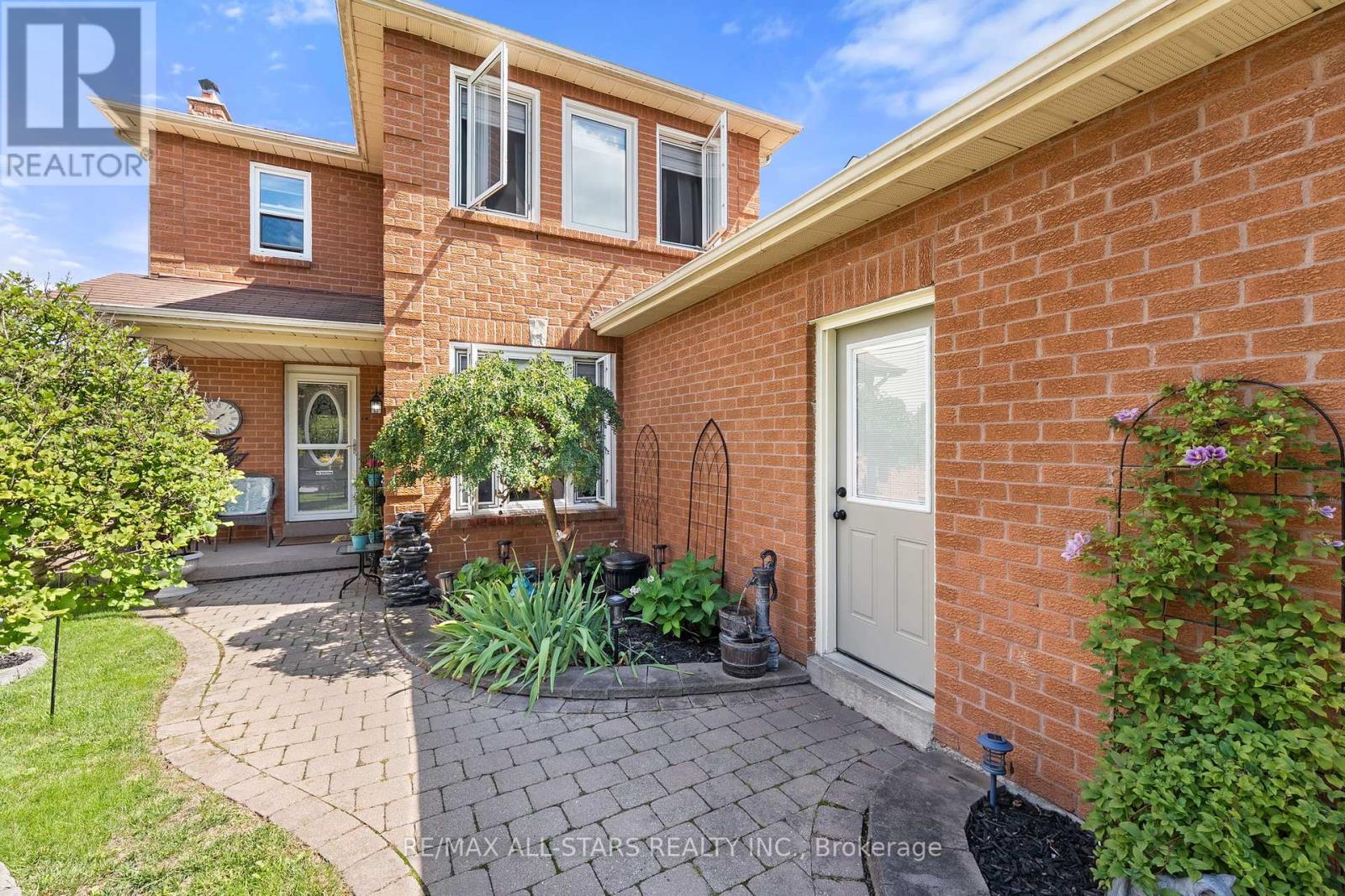 Photo 5 of 41 Sherie Drive, Georgina ON
