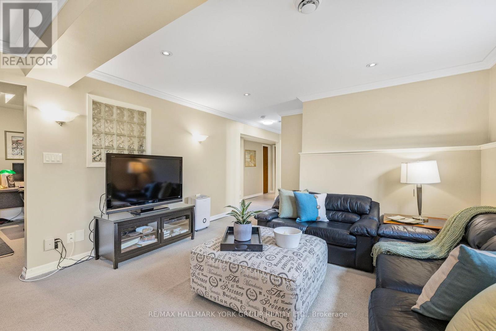 Photo 34 of 14 Anchor Court, East Gwillimbury ON
