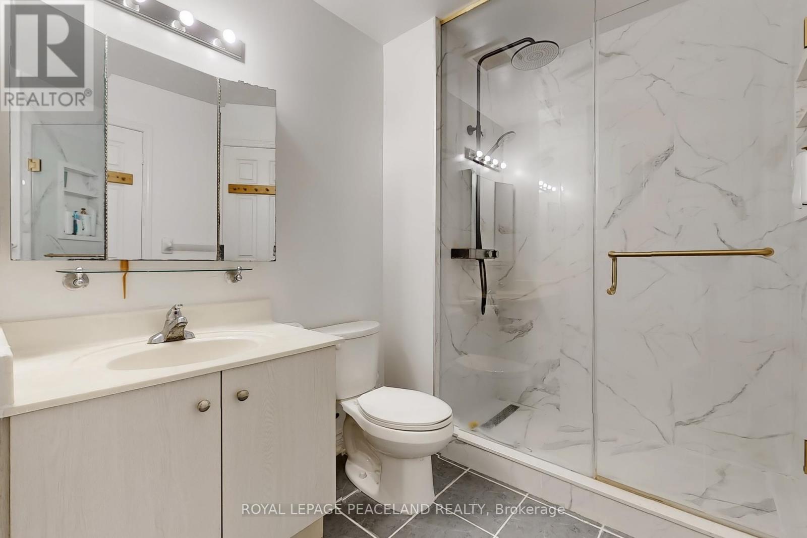Photo 14 of 3 15 St Moritz Way, Markham ON