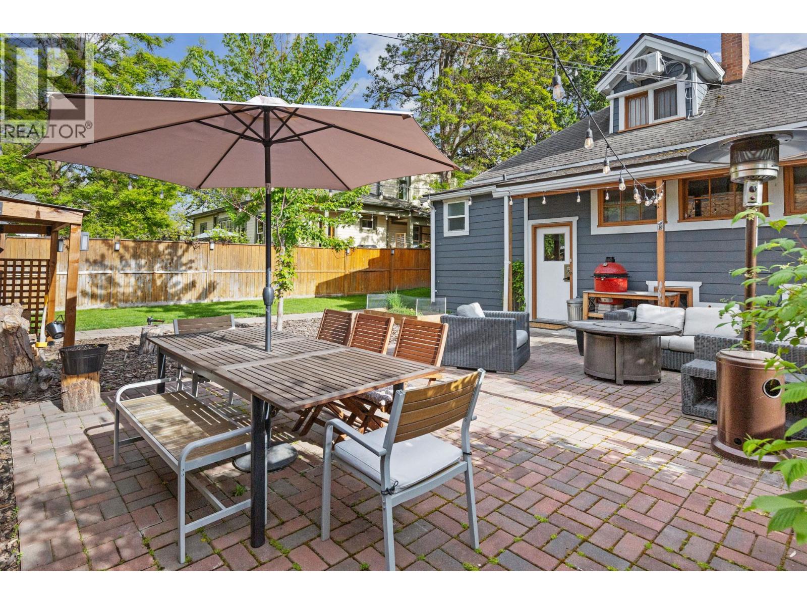 Photo 2 of 784 Lawrence Avenue, Kelowna BC