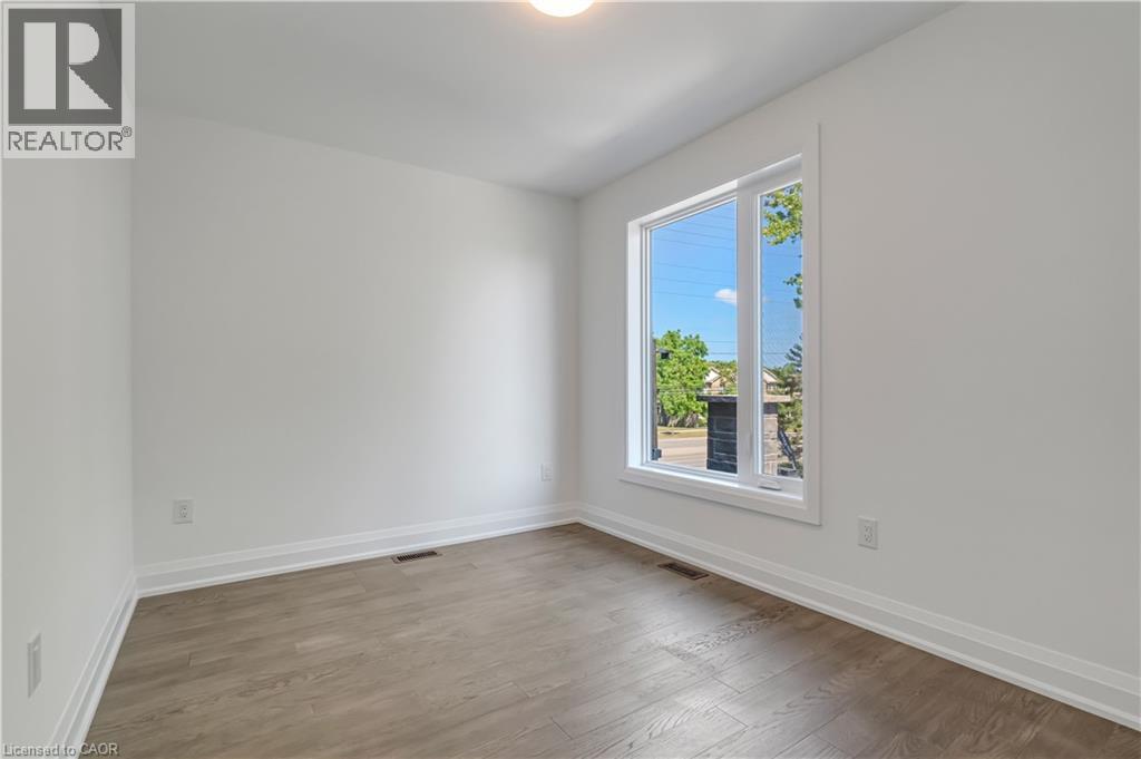 Photo 25 of 2154 Walkers Line Unit 2, Burlington ON