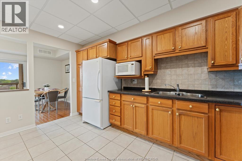 Photo 14 of 315 Village Grove Unit 505, Tecumseh ON