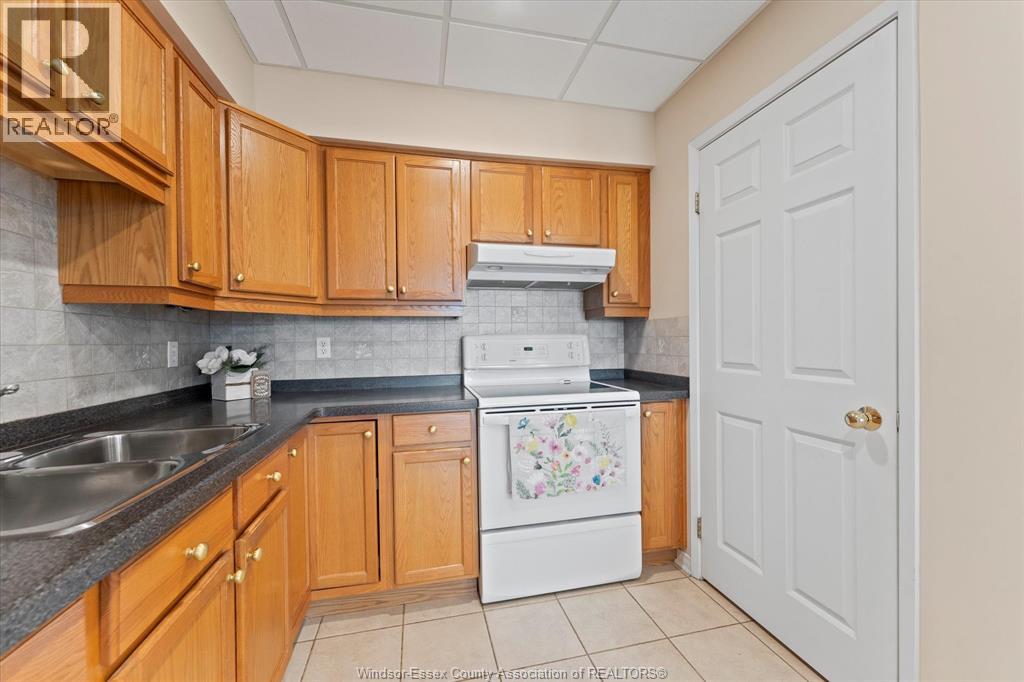Photo 15 of 315 Village Grove Unit 505, Tecumseh ON