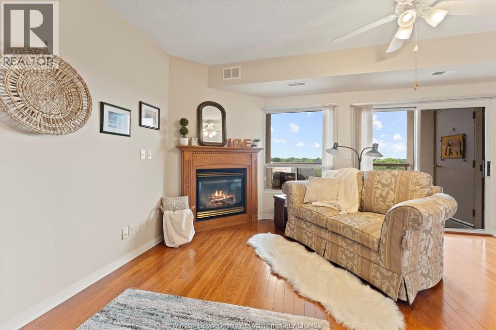 Photo 6 of 315 Village Grove Unit 505, Tecumseh ON