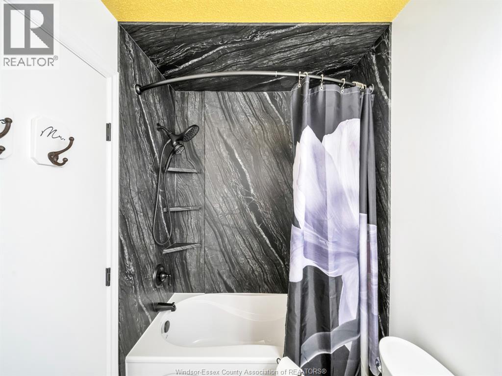 Photo 24 of 40 Adams Lane Unit 208, Lasalle ON