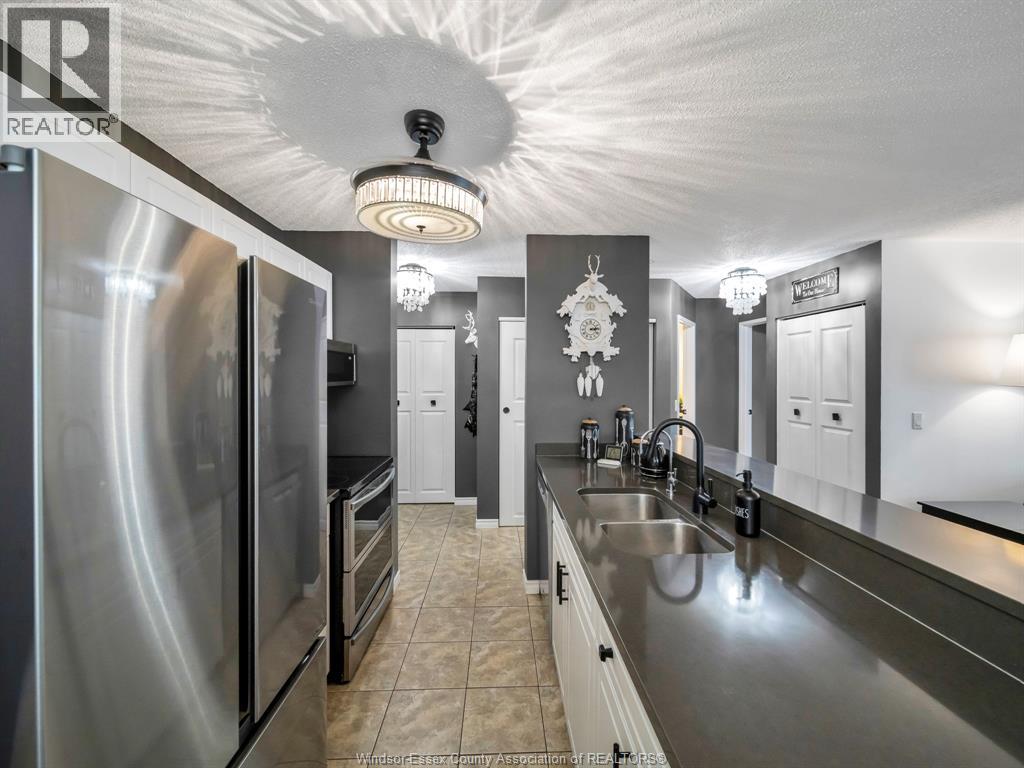 Photo 6 of 40 Adams Lane Unit 208, Lasalle ON