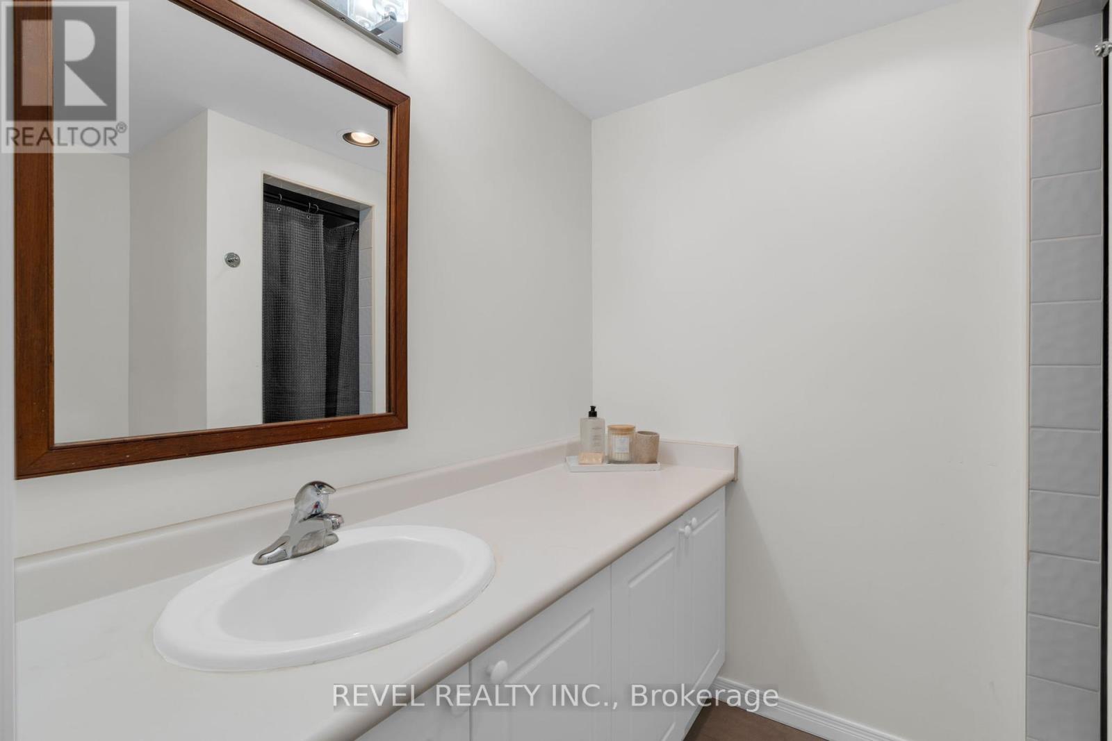 Photo 12 of 206 107 Bond Street, Orillia ON