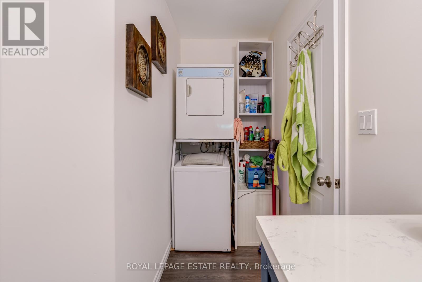 Photo 26 of 107 Nicole Boulevard, Tiny ON