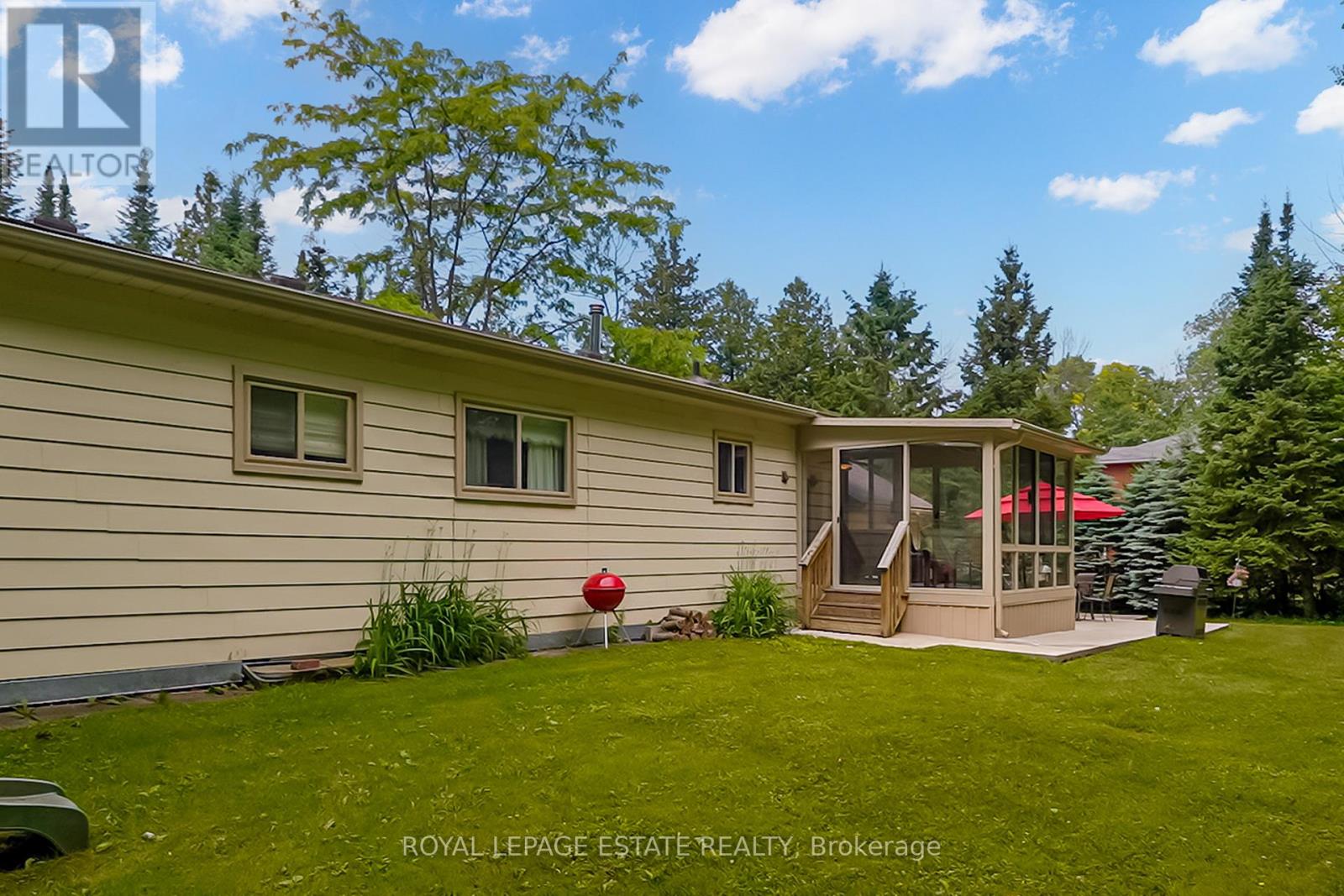 Photo 30 of 107 Nicole Boulevard, Tiny ON