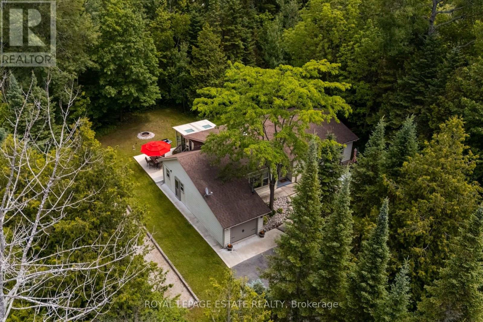 Photo 36 of 107 Nicole Boulevard, Tiny ON