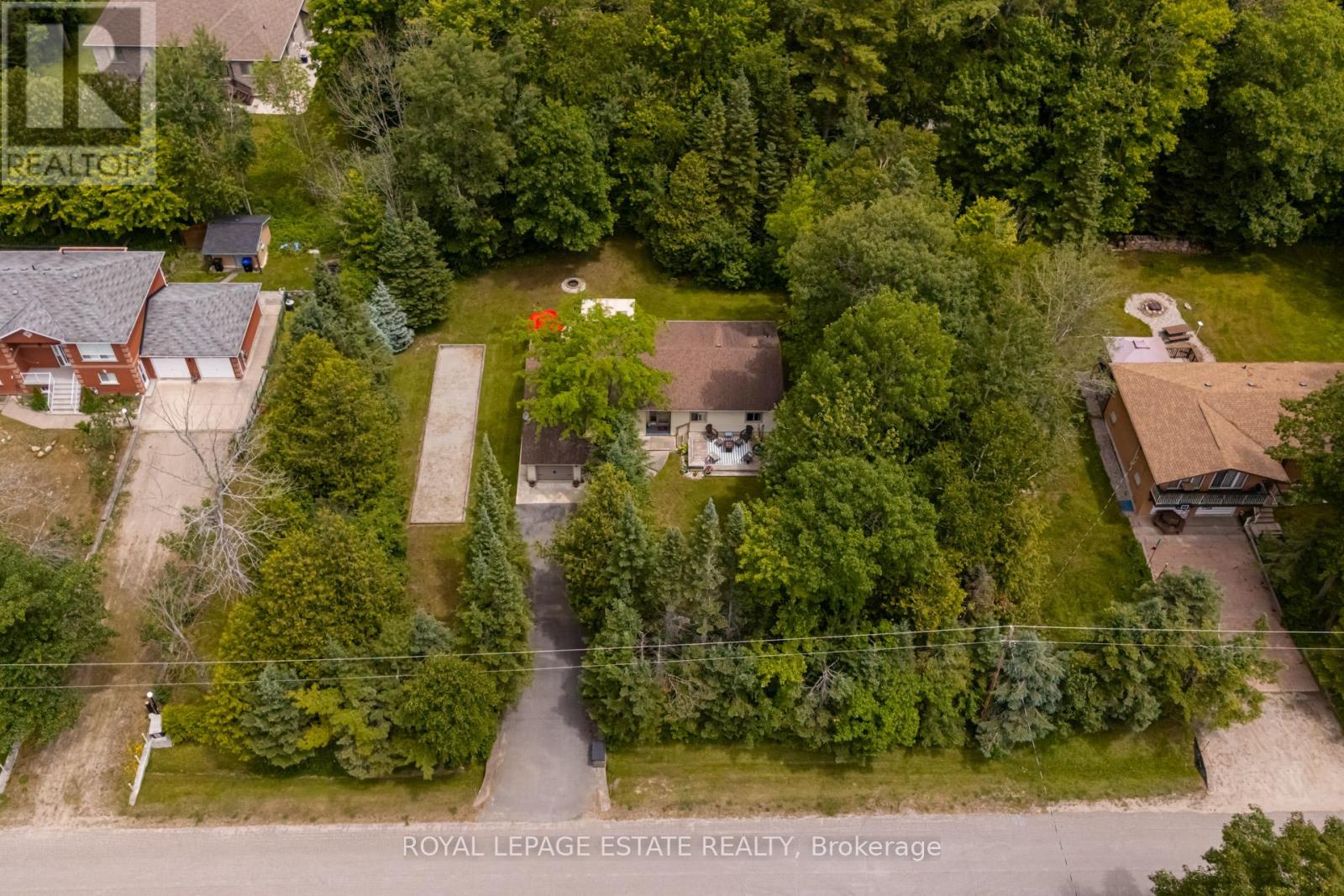 Photo 38 of 107 Nicole Boulevard, Tiny ON