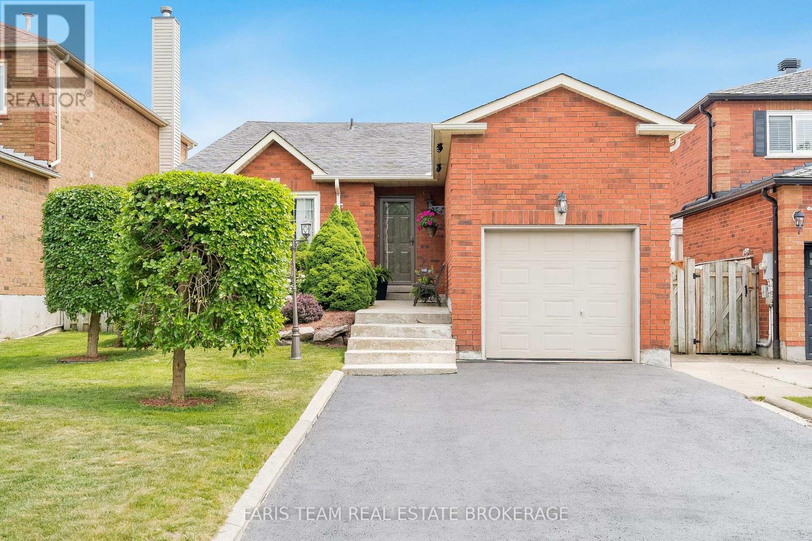 Photo 1 of 41 Mcdougall Drive, Barrie ON