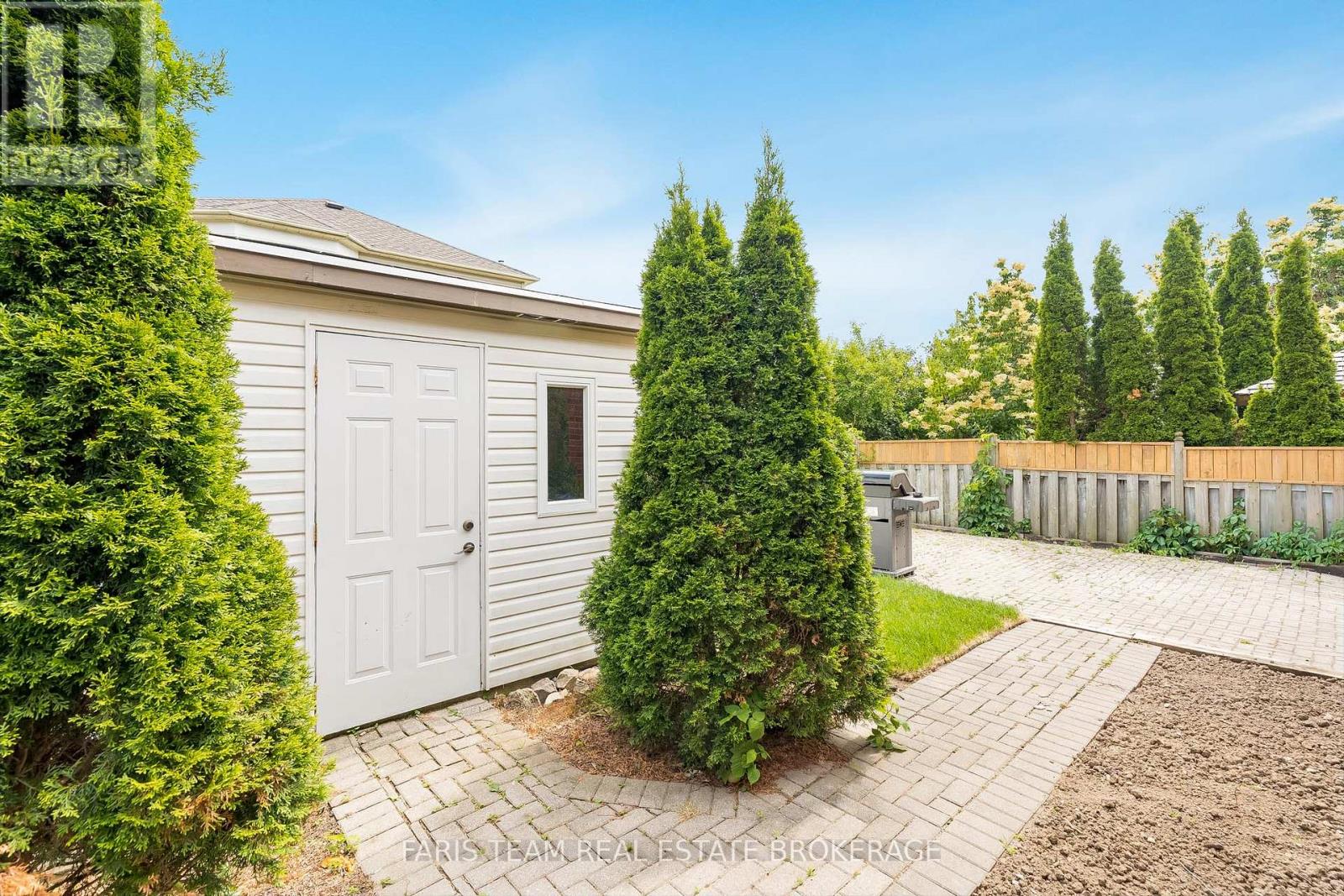 Photo 20 of 41 Mcdougall Drive, Barrie ON