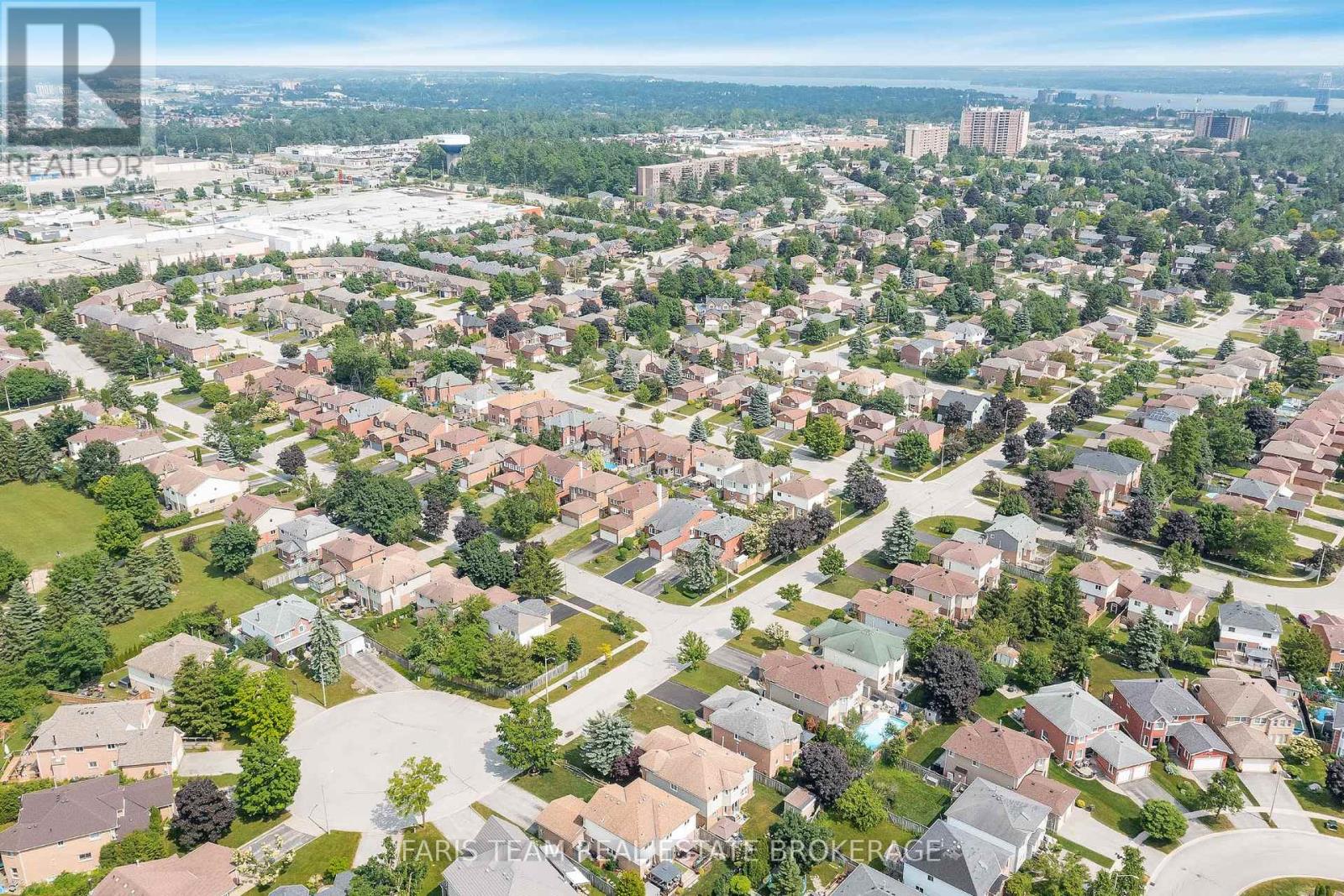 Photo 22 of 41 Mcdougall Drive, Barrie ON