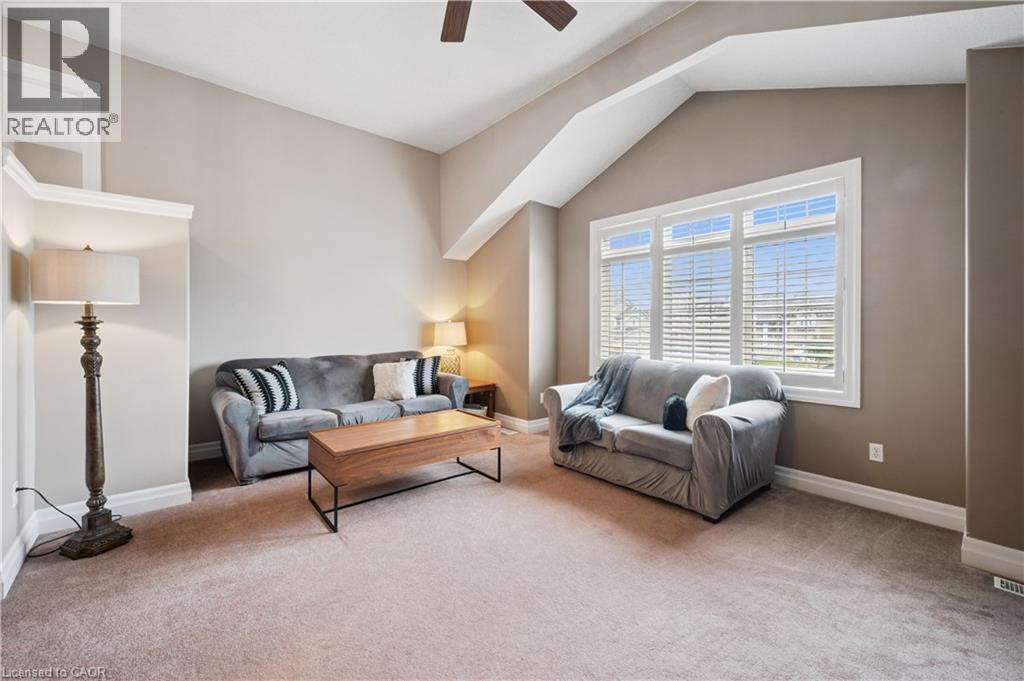 Photo 14 of 957 Banffshire Court, Kitchener ON